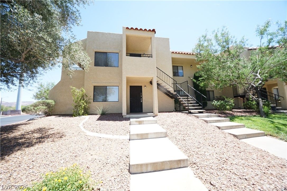 601 Cabrillo Circle 103 — photo 3
