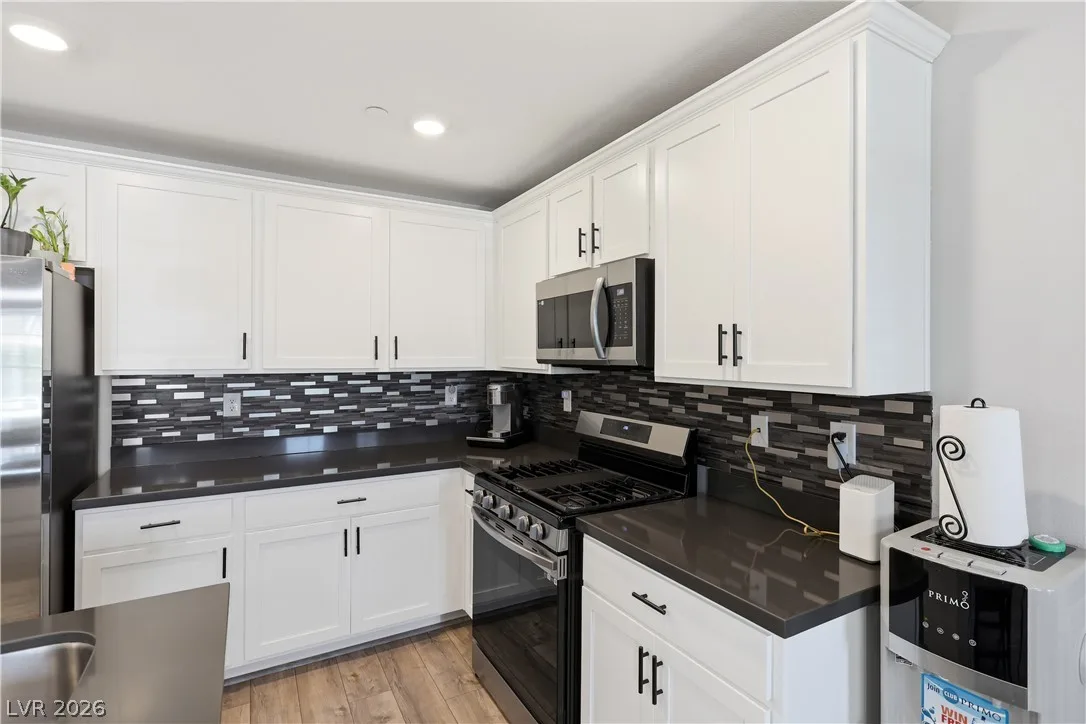 817 Watford Place — photo 5