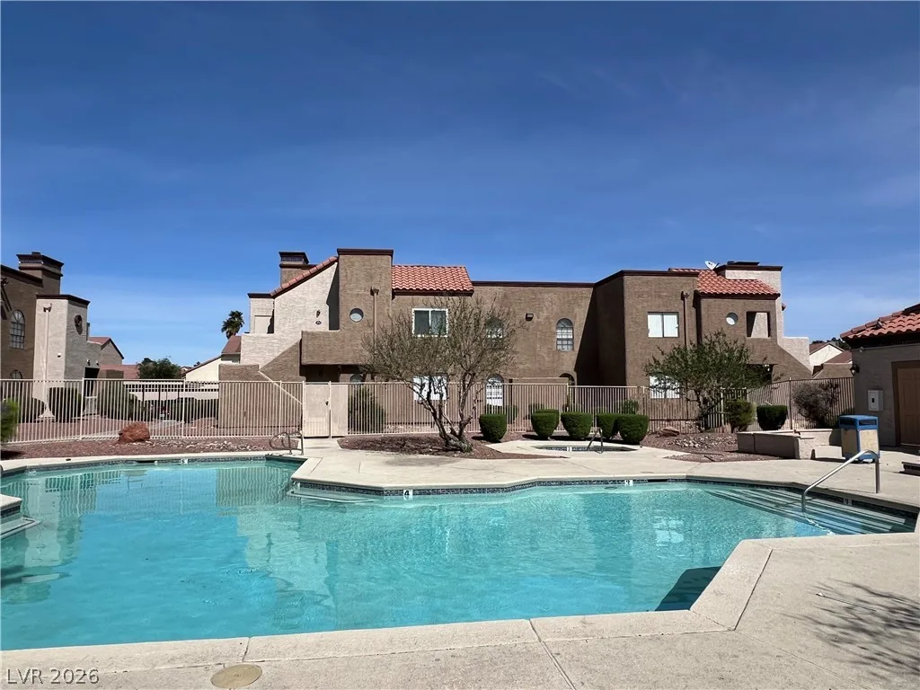 2989 Juniper Hills Boulevard 203 — photo 3