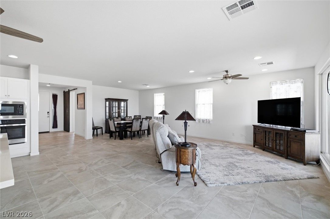 4557 East Cactus Canyon Drive — photo 3 of 34