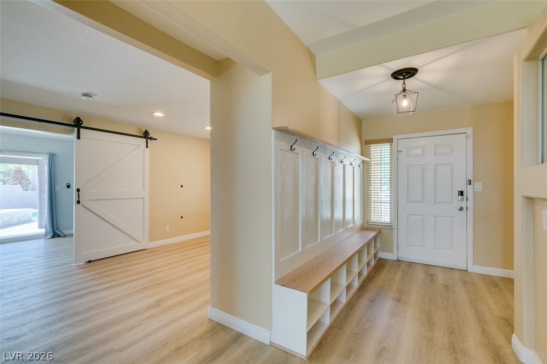9800 Great Bend Drive — photo 3