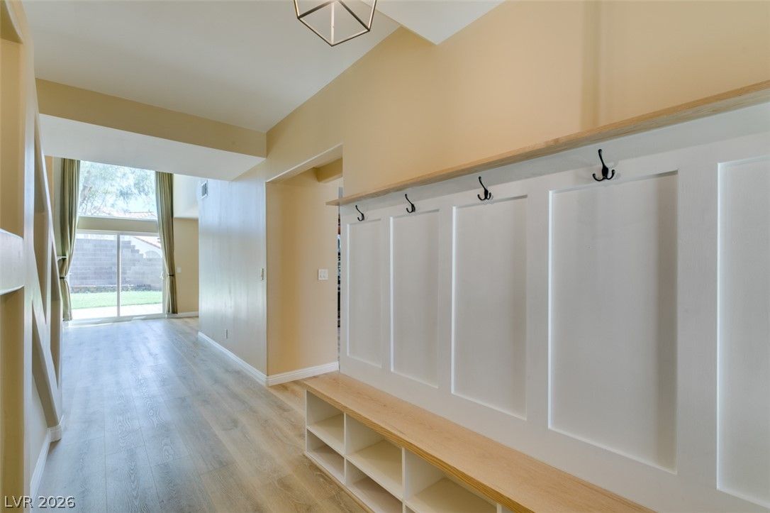 9800 Great Bend Drive — photo 4