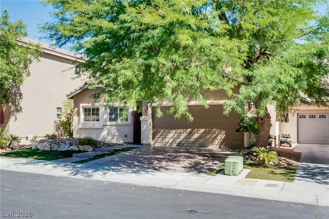 9182 Sunken Meadow Avenue — photo 3