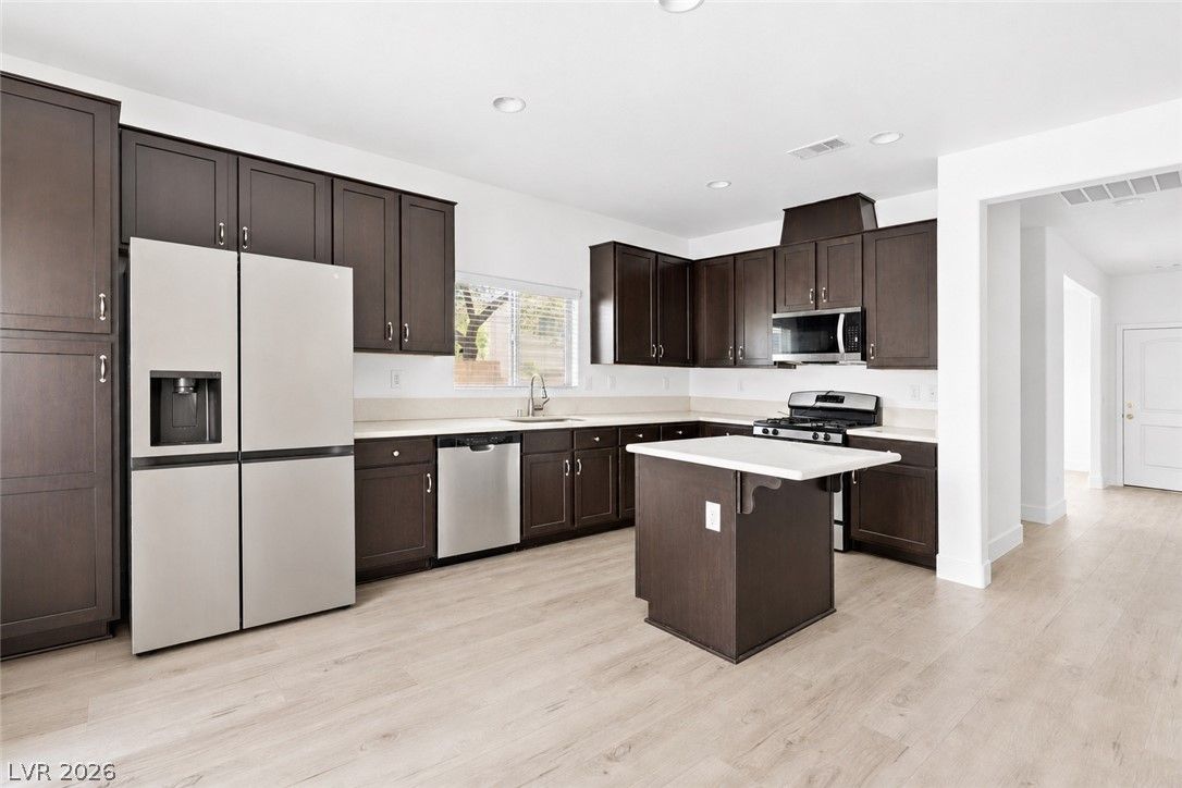 10600 Capitol Peak Avenue — photo 5