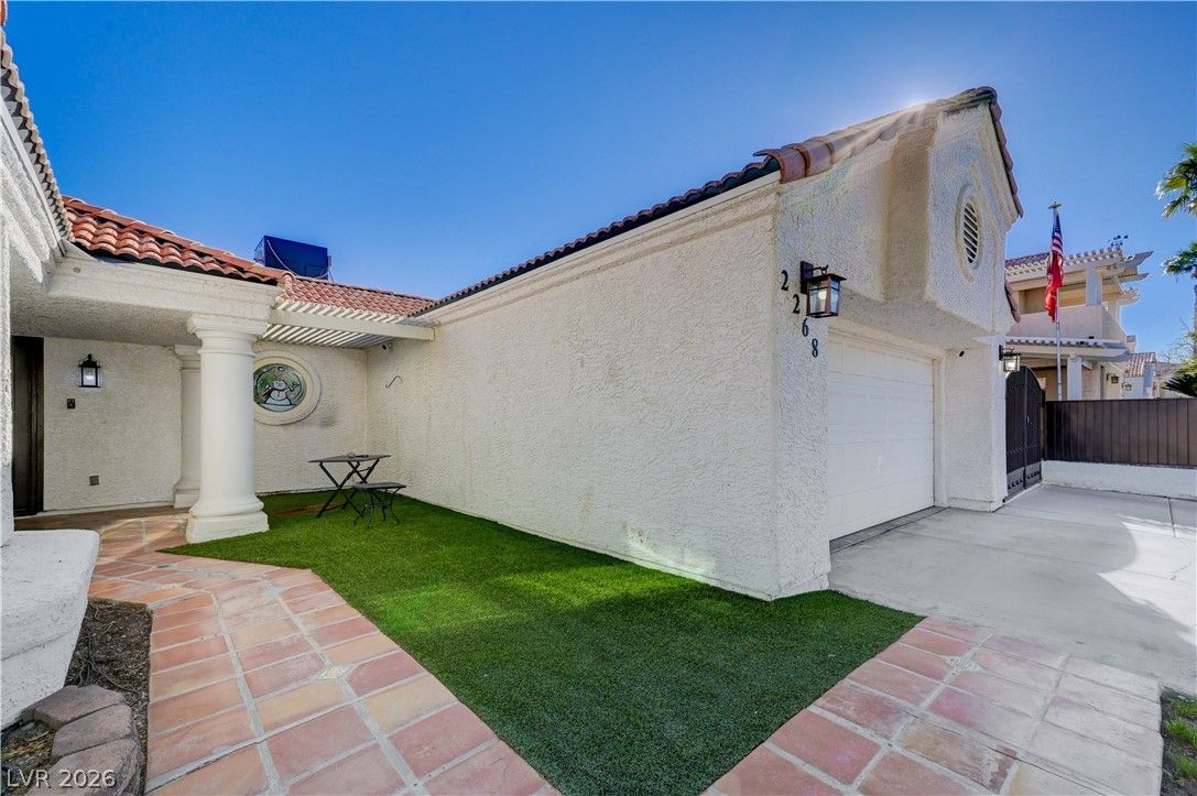 2268 Welsey Manor Drive — photo 4
