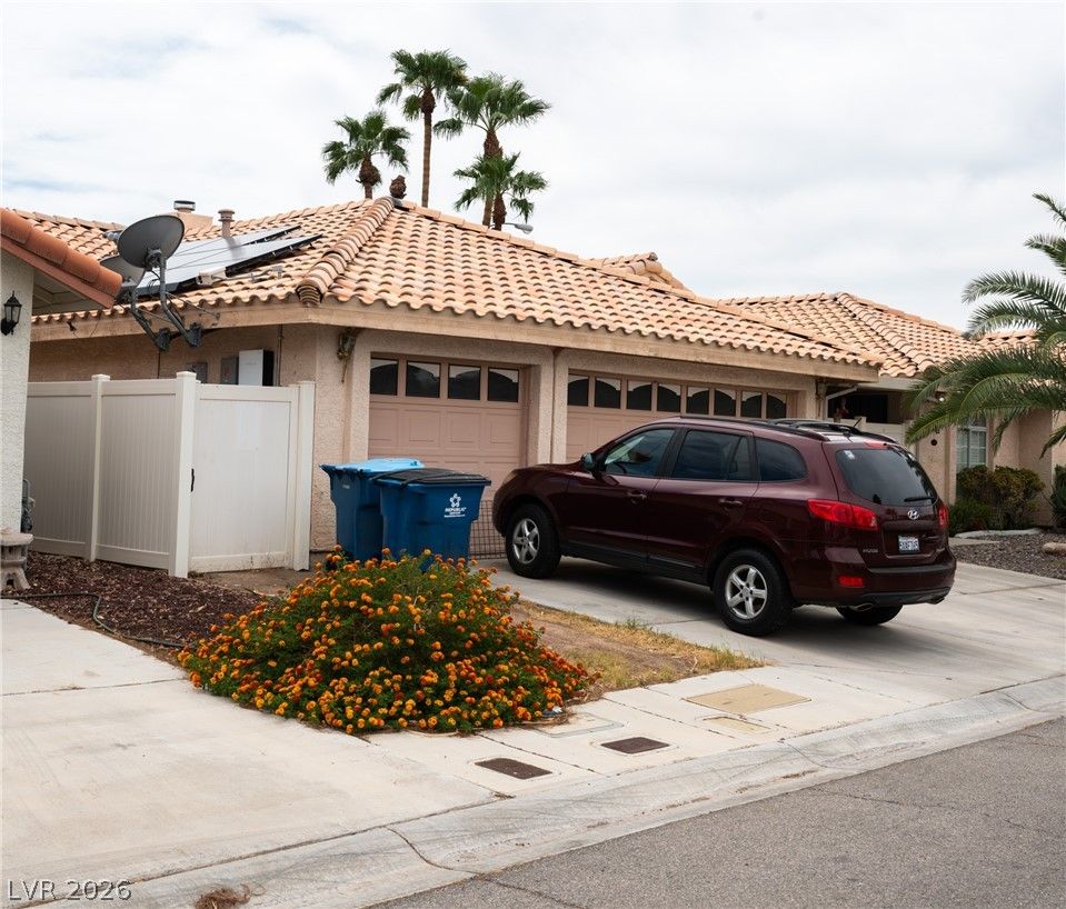 2621 Batelli Court — photo 2