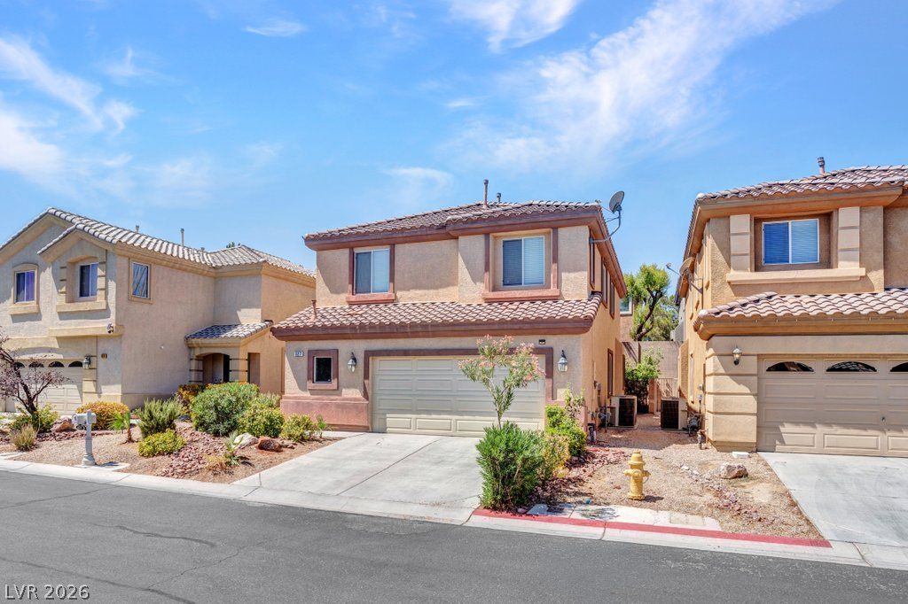 527 Newberry Springs Drive — photo 3