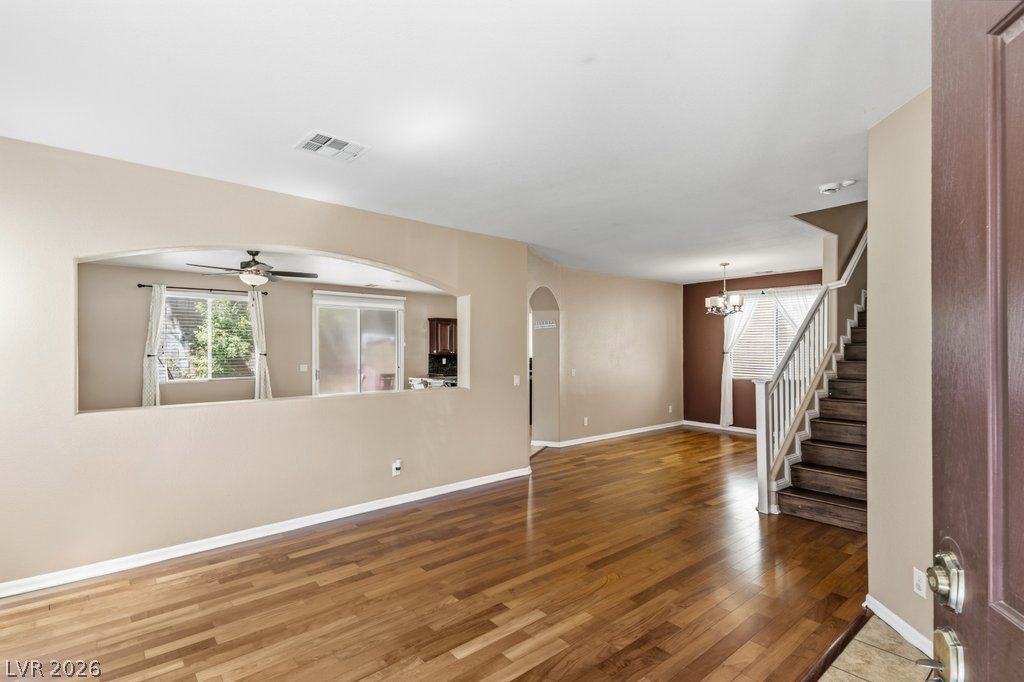 527 Newberry Springs Drive — photo 5