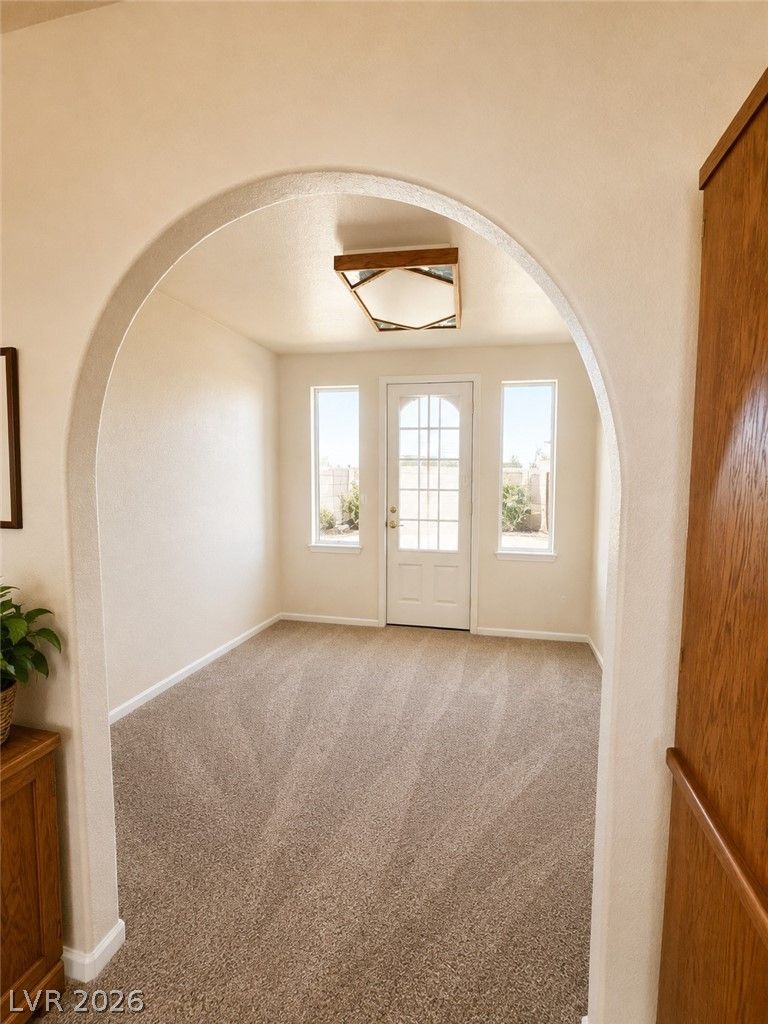 4620 Allen Lane — photo 3 of 21