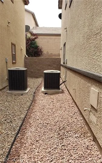 167 Desert Pond Avenue — photo 5