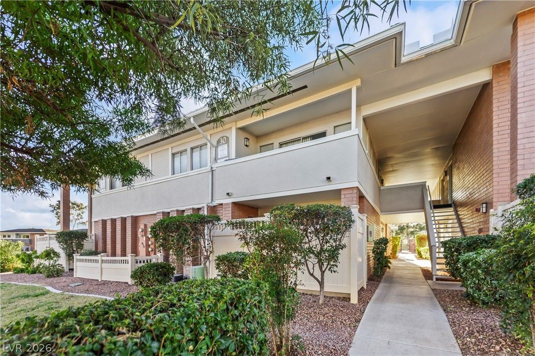 2867 Geary Place 3006 — photo 3