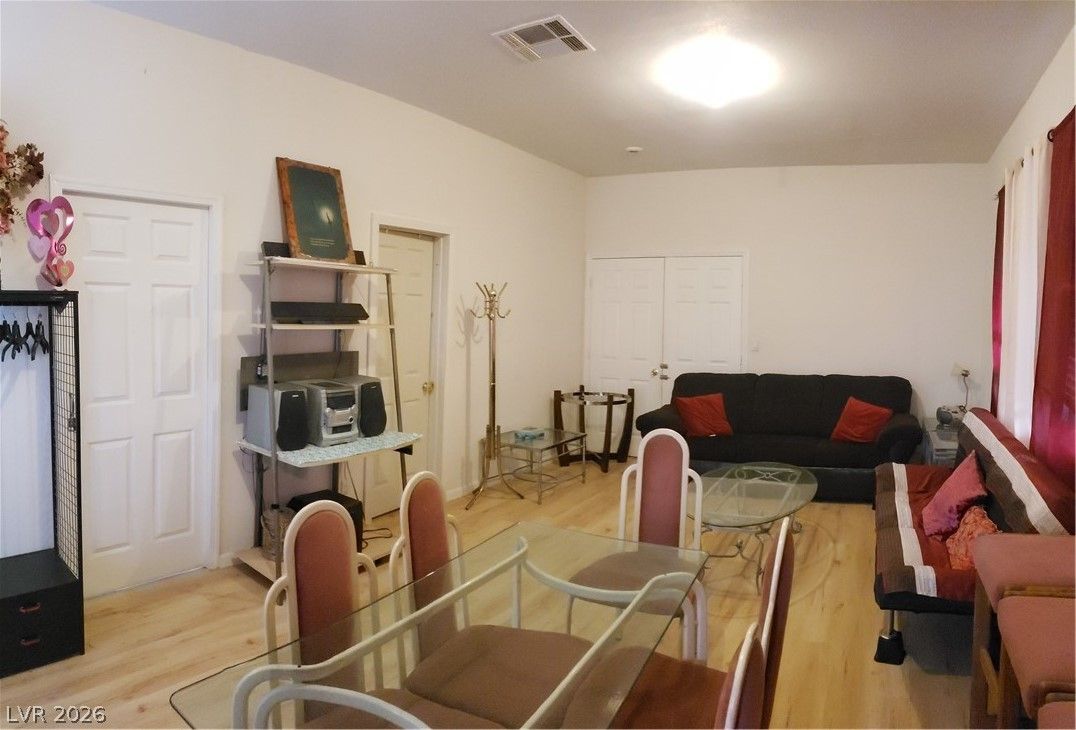 1933 Bearden Avenue — photo 3 of 20