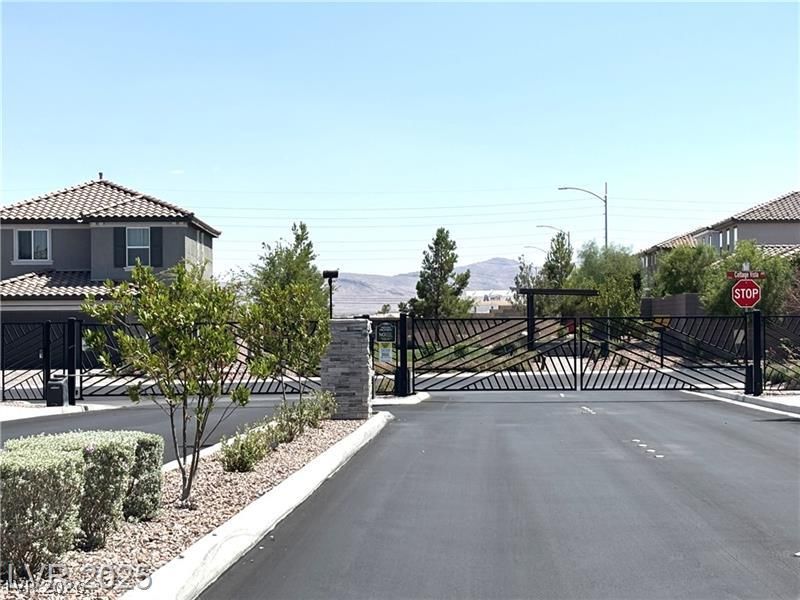 8948 Marigold Creek Street — photo 2