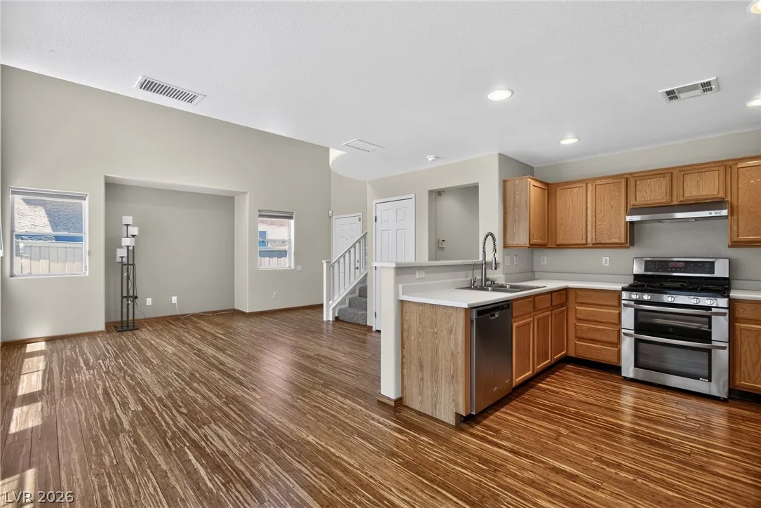 10566 Corte Sierra Street — photo 4