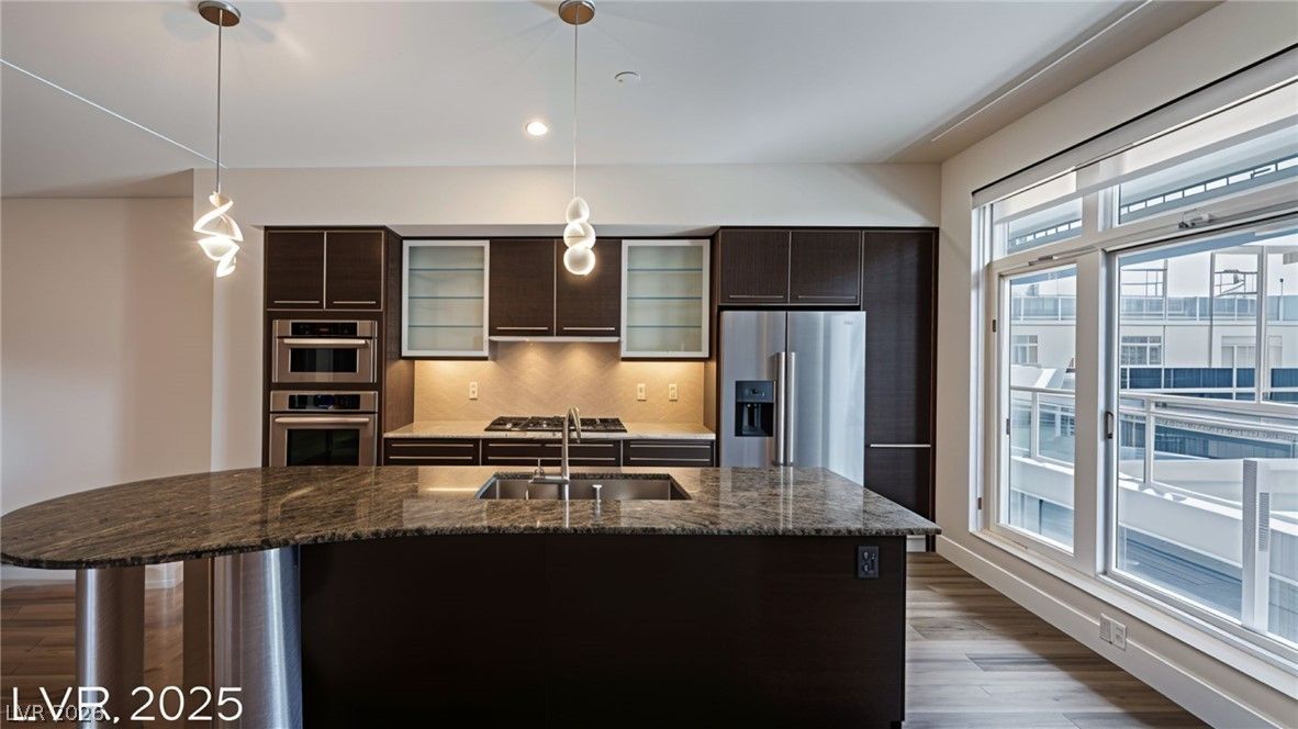 8925 West Flamingo Road 228 — photo 4 of 42