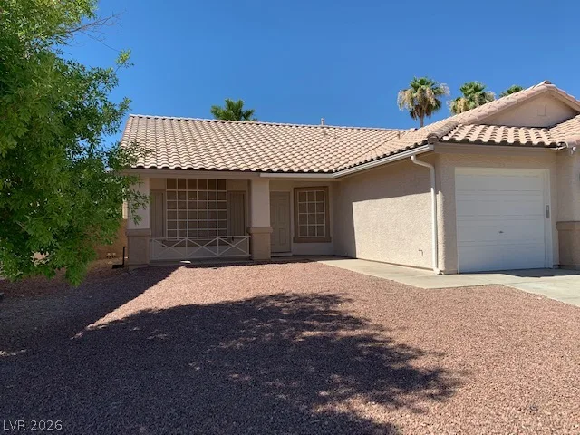 1195 Evening Canyon Avenue — photo 2