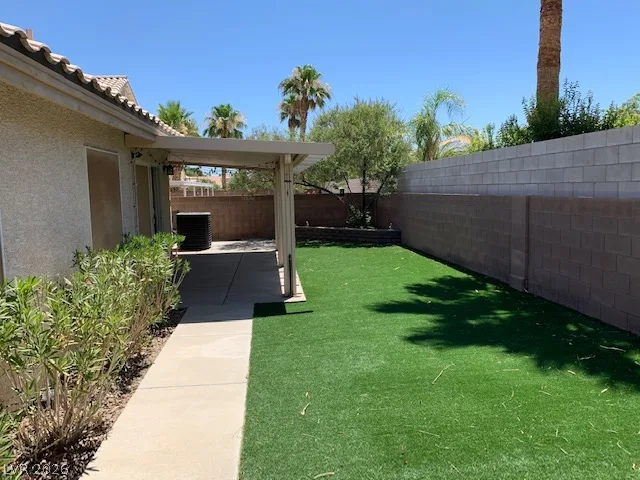 1195 Evening Canyon Avenue — photo 3