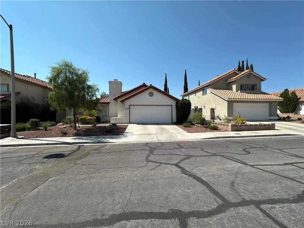9517 Echo Glen Drive — photo 2