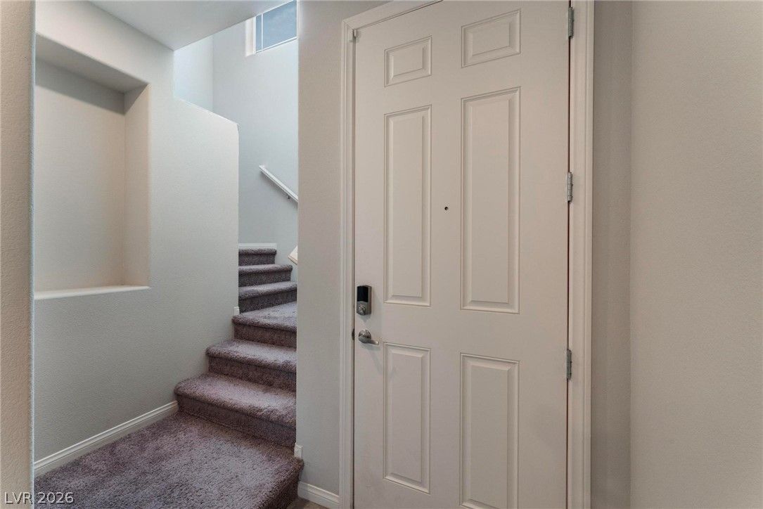 4320 Stardusk Falls Avenue — photo 5