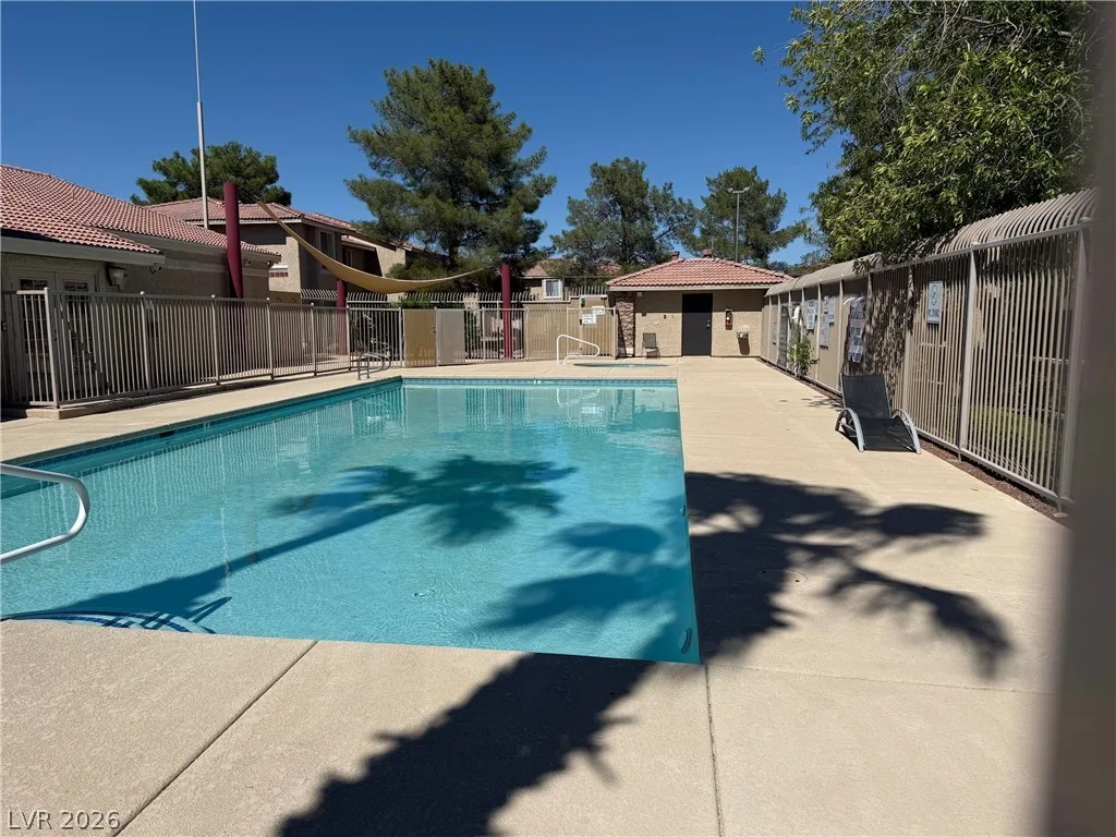 7200 Pirates Cove Road 2004 — photo 2