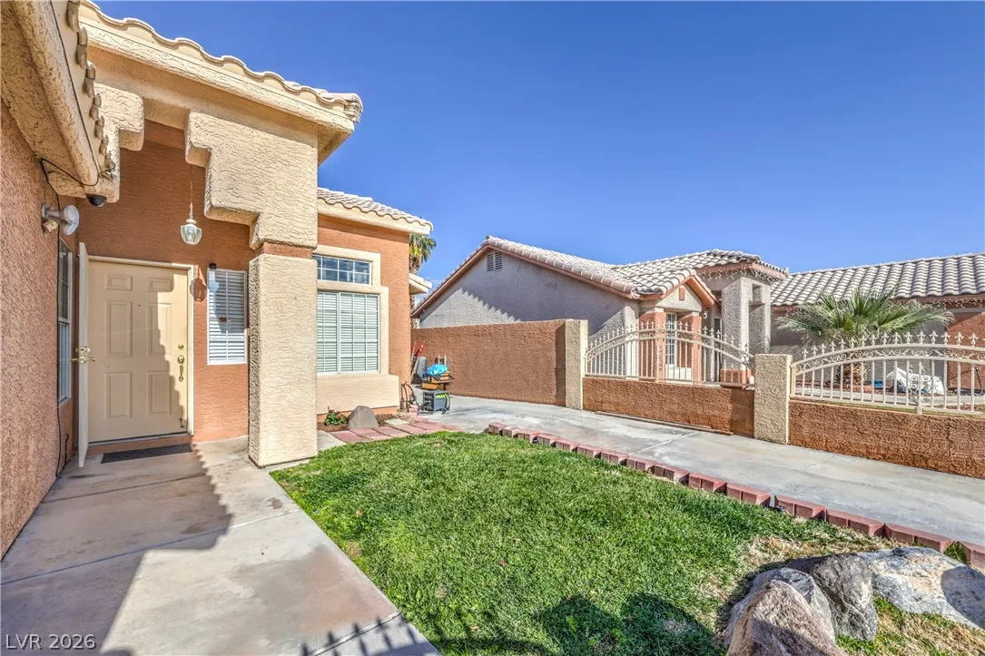1828 Double Delight Avenue — photo 4 of 21