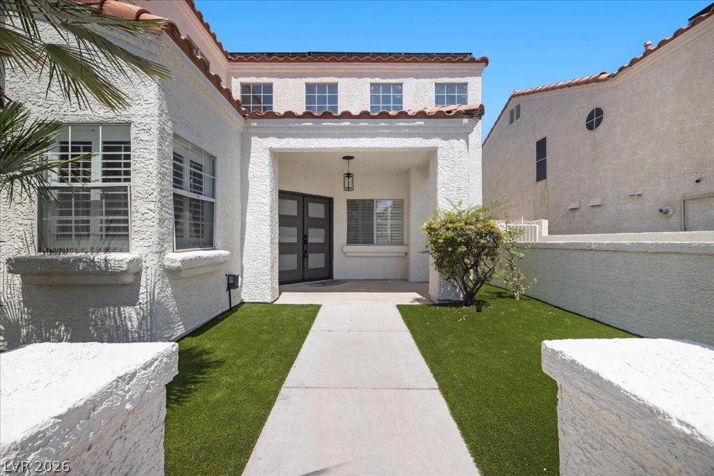 8024 Shorecrest Drive — photo 3