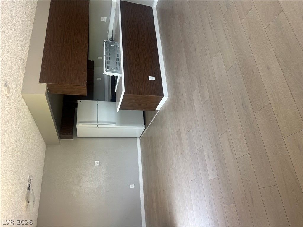 147 Westminster Way — photo 3 of 8