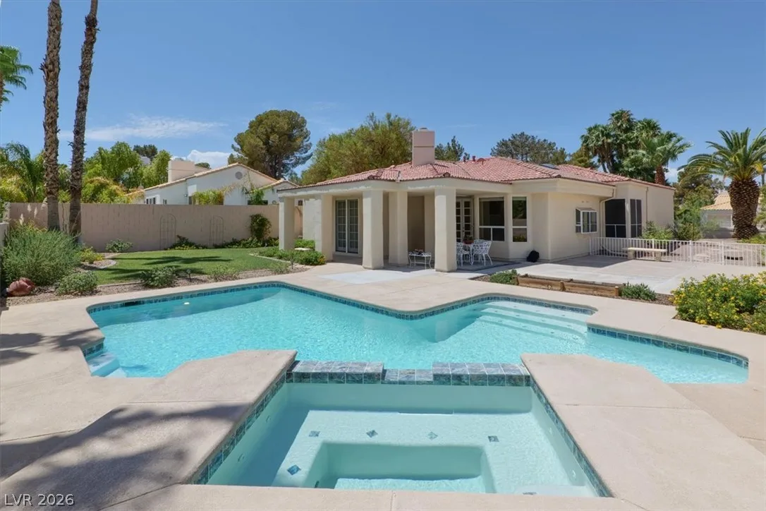 246 Jameson Circle — photo 4