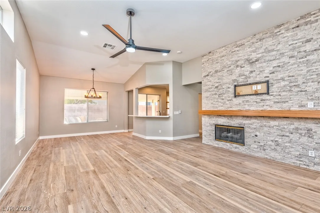 2317 Tilden Way — photo 5