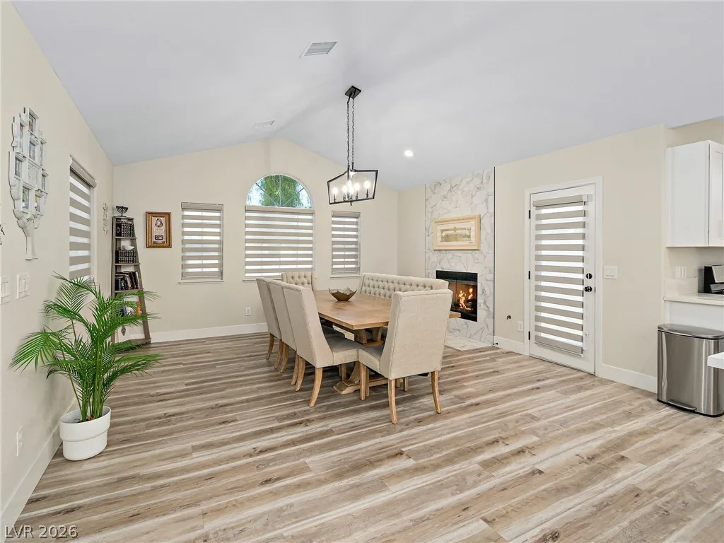 9041 Kingsdale Court — photo 4