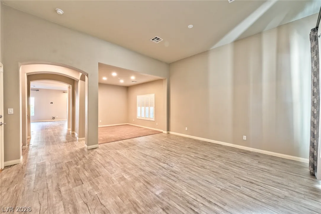 10616 Aphrodite Street — photo 2