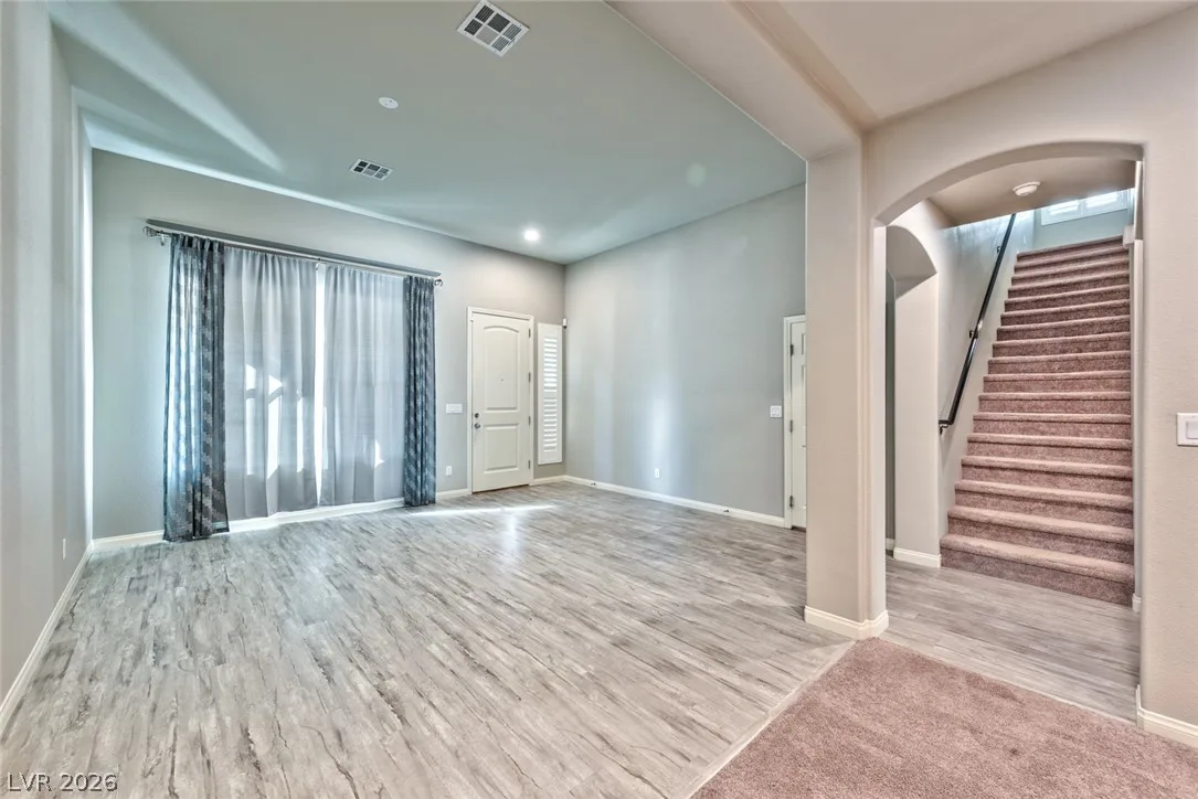10616 Aphrodite Street — photo 3