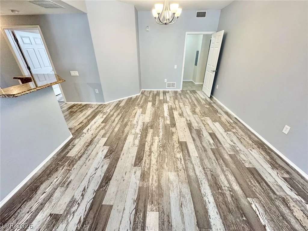 6868 Sky Pointe Drive 1035 — photo 3