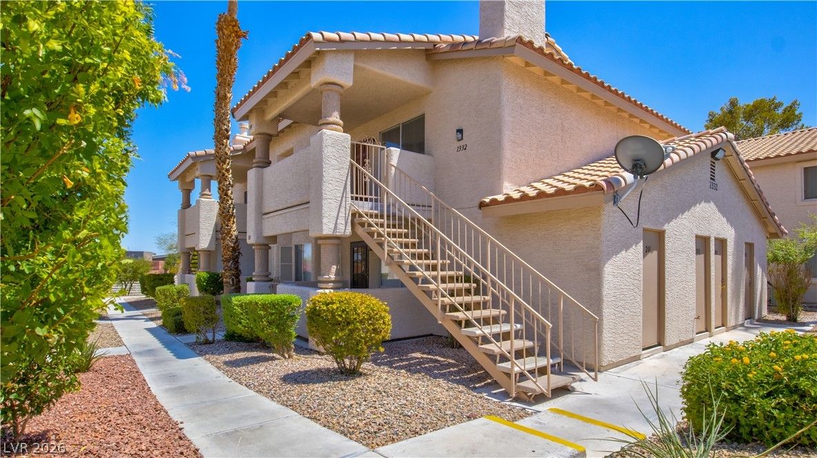 1332 Pinto Rock Lane 201 — photo 5 of 26