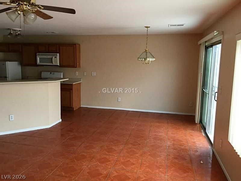 6543 Coffeeville Creek Drive — photo 4 of 10
