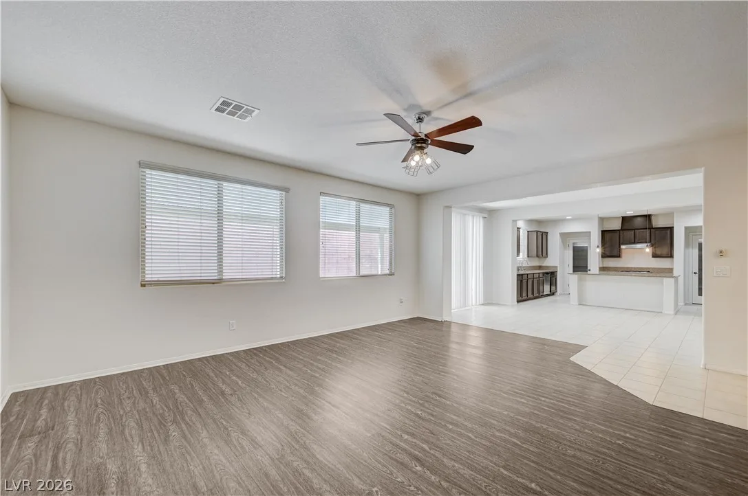 6637 Cliff Shore Court — photo 4