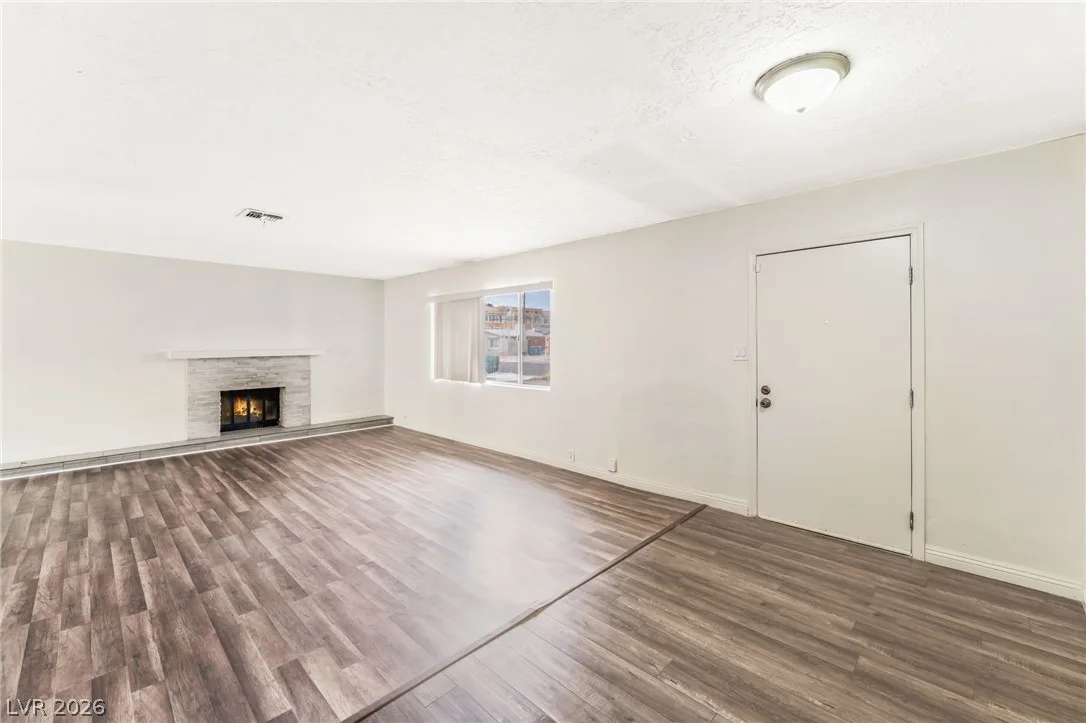 4960 MOHAVE Avenue — photo 4