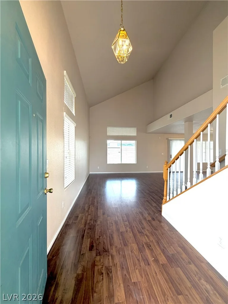 8346 Fame Avenue — photo 4