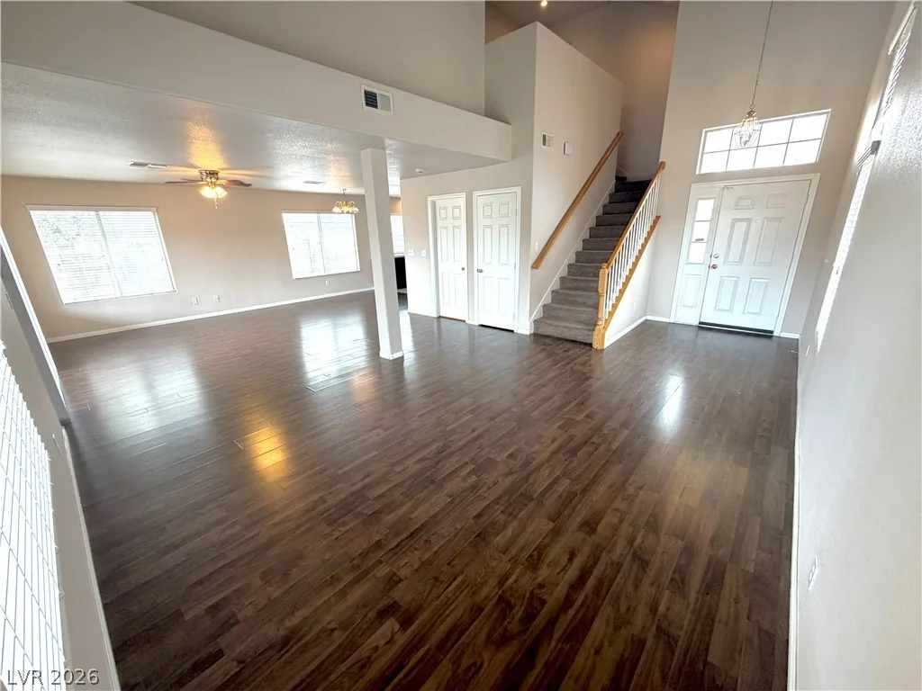 8346 Fame Avenue — photo 5