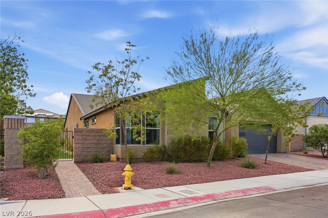 8445 Great Outdoors Street — photo 3