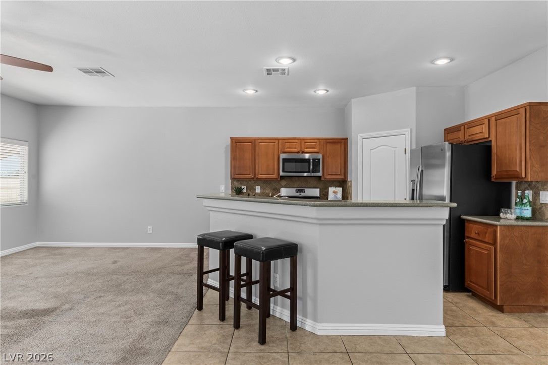 8819 Horizon Wind Avenue 103 — photo 4
