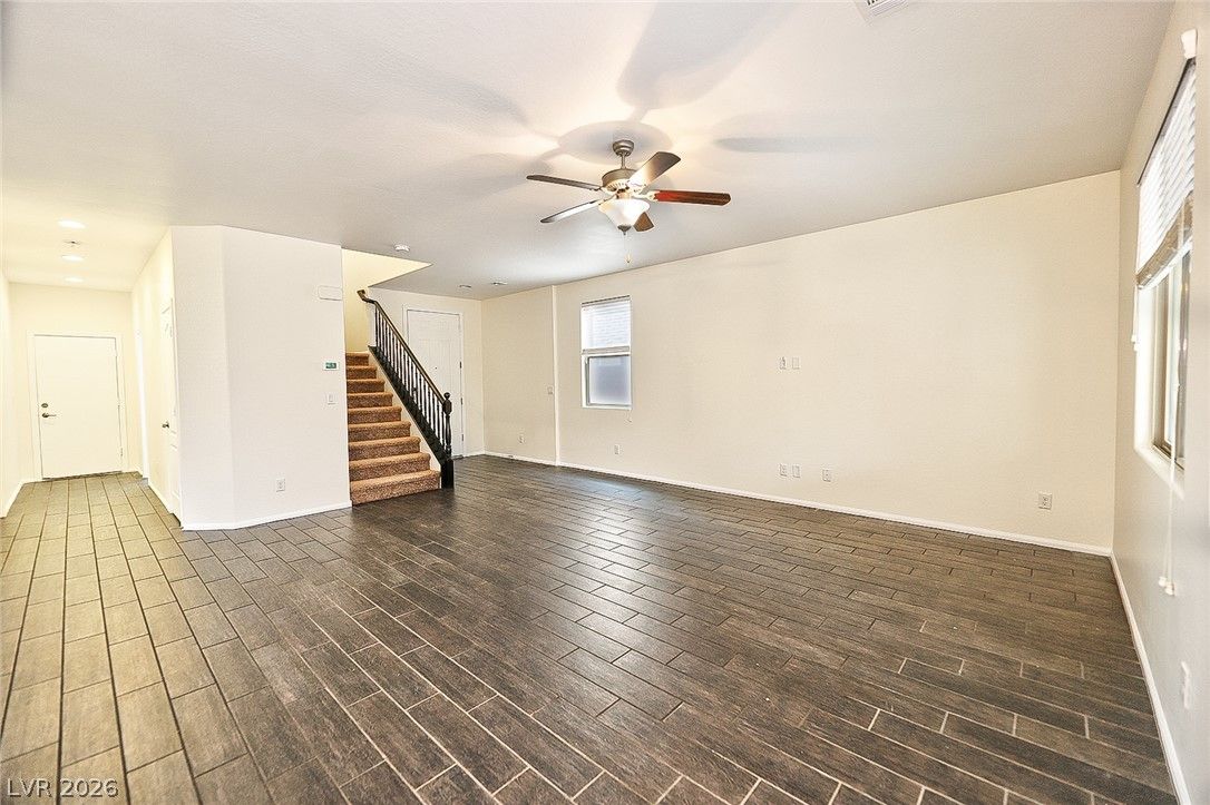 10647 Hyde Corner Avenue — photo 3