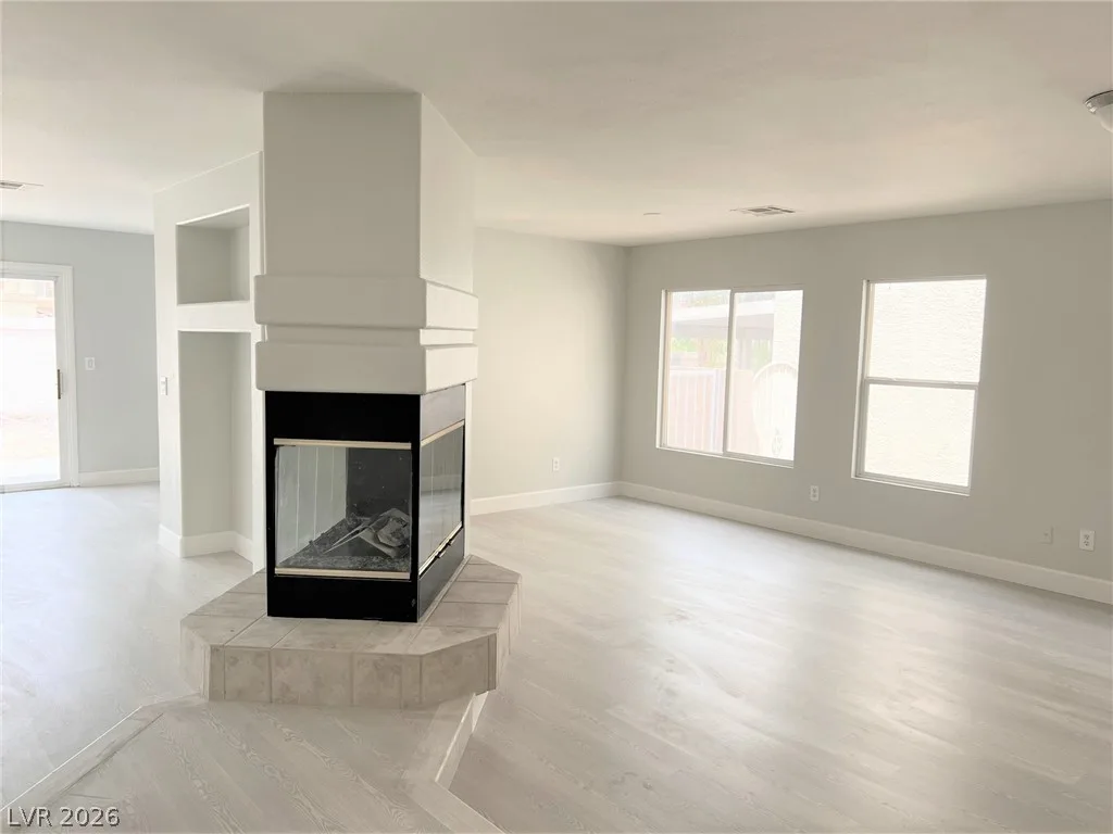 10108 Basalt Hollow Avenue — photo 2