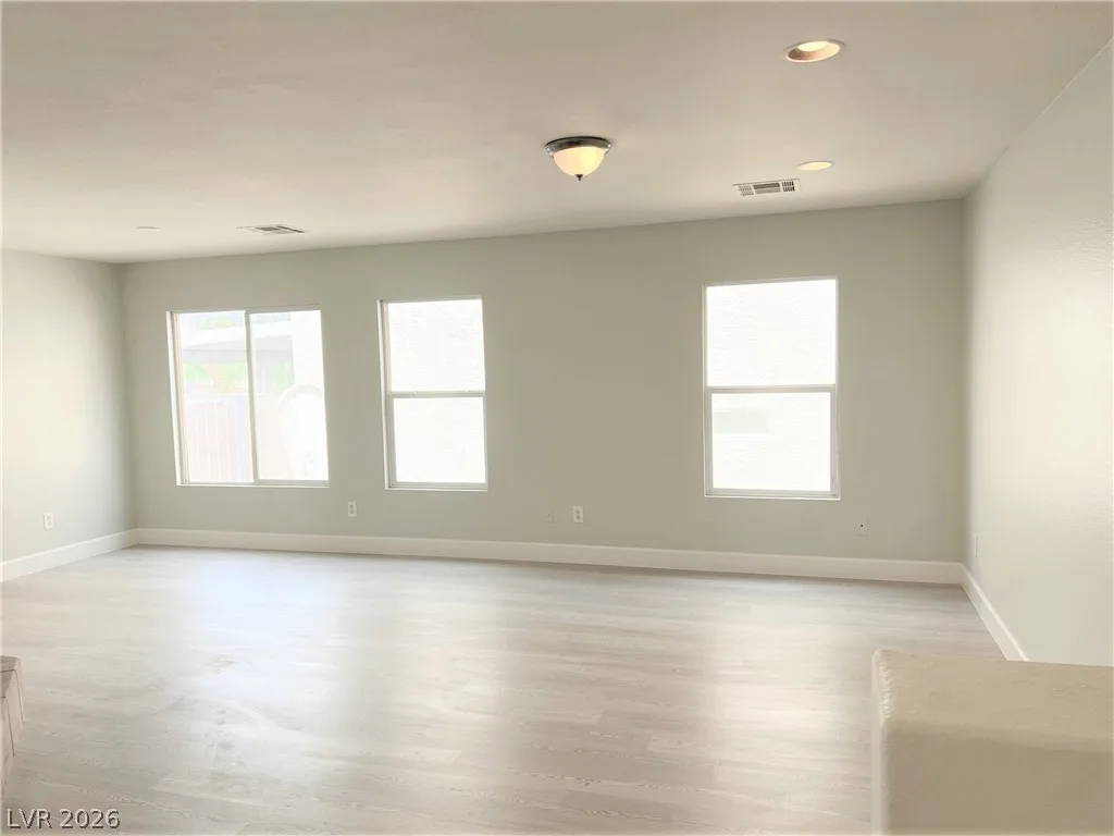 10108 Basalt Hollow Avenue — photo 3