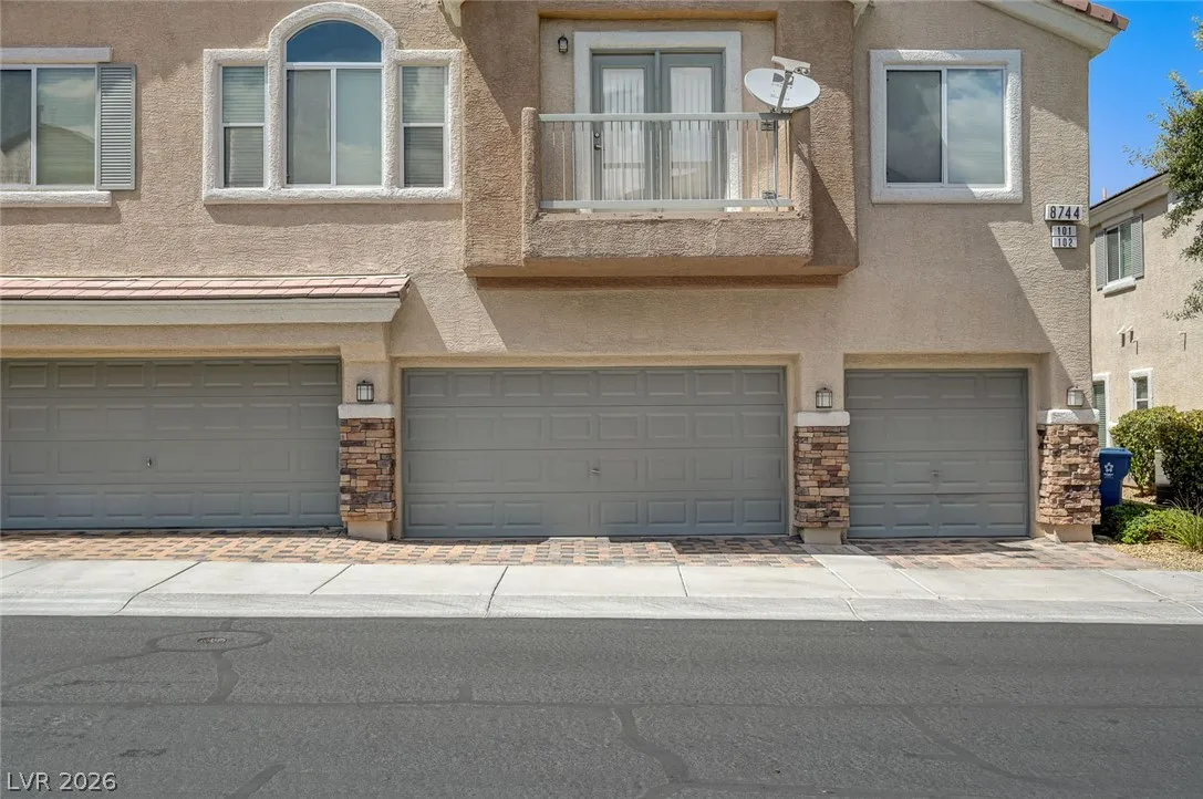 8744 Traveling Breeze Avenue 102 — photo 4