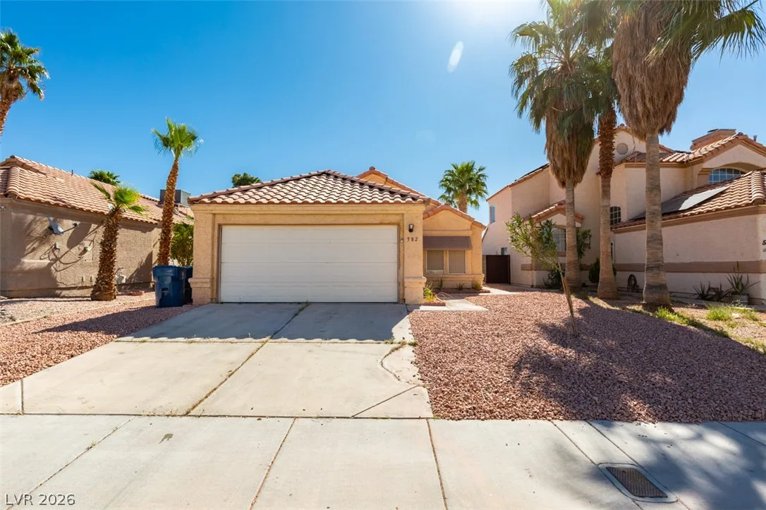 582 Searchlight Drive — photo 2