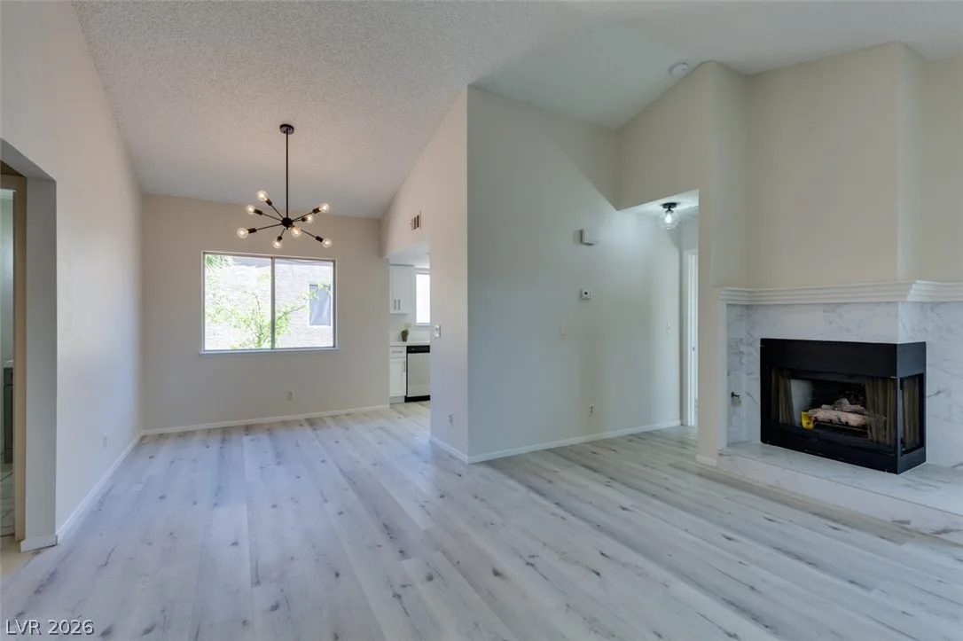 582 Searchlight Drive — photo 3