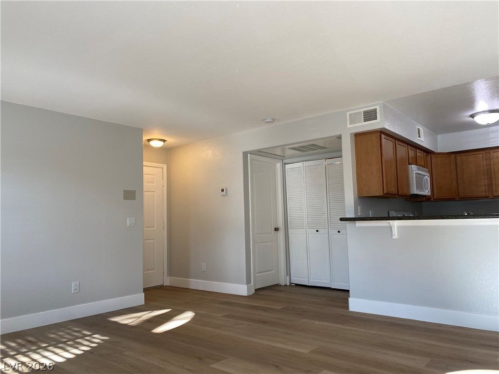 3145 East Flamingo Road 1041 — photo 4 of 20