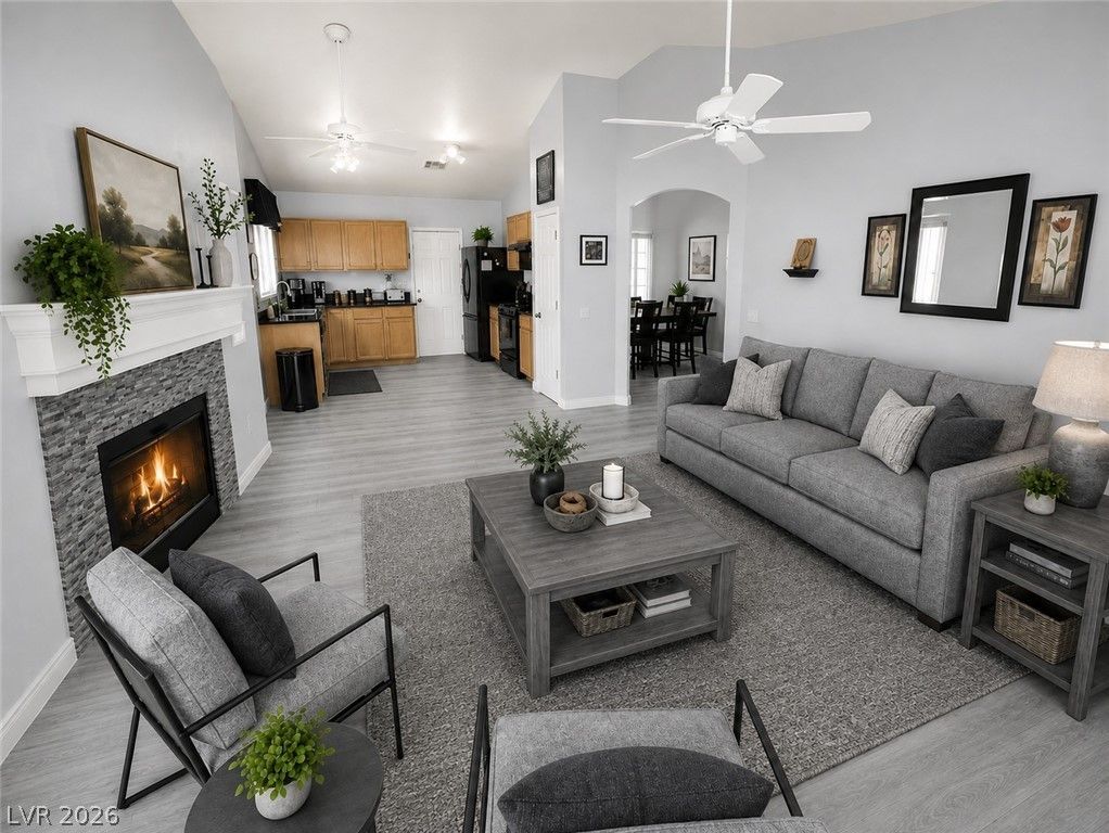 4400 Cobblehill Way — photo 2