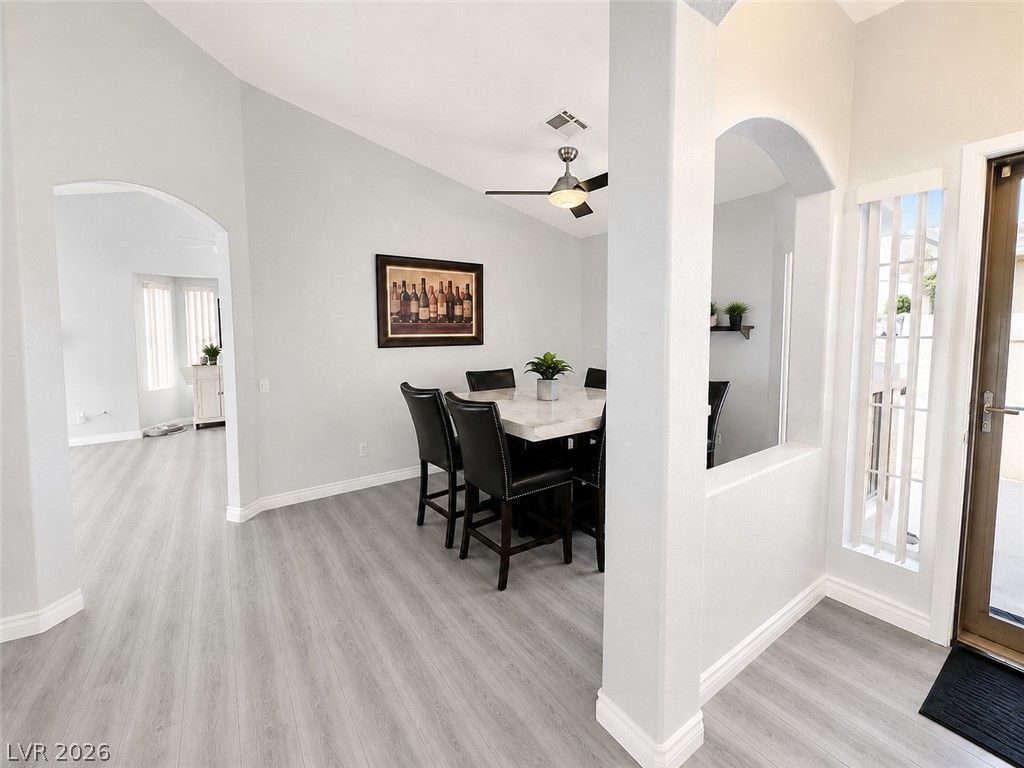 4400 Cobblehill Way — photo 5